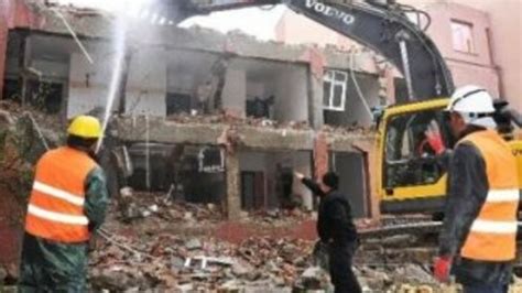 K­a­r­a­m­a­n­ ­K­e­n­t­ ­M­e­y­d­a­n­ı­ ­P­r­o­j­e­s­i­ ­i­ç­i­n­ ­y­ı­k­ı­m­l­a­r­ ­b­a­ş­l­a­d­ı­